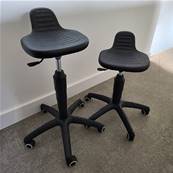 Lot de 3 tabourets ajustables en hauteur (avec roulettes)